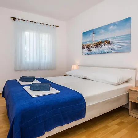 Poslon By Interhome